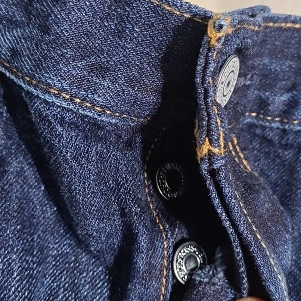 Levi's 501 Denim Button Fly Raw Hem Denim Jean Shorts‎ 32 New
